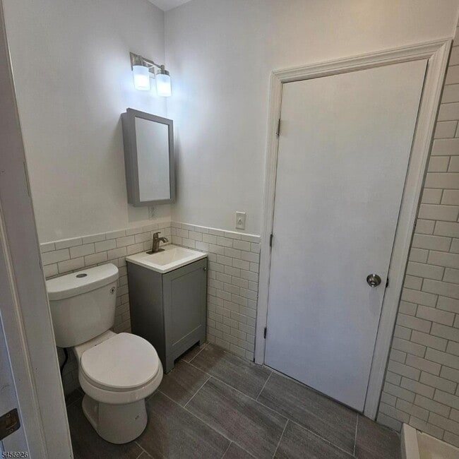 Building Photo - 314 N Park St