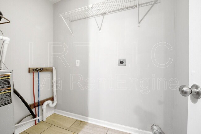 Building Photo - 1622 Beech St