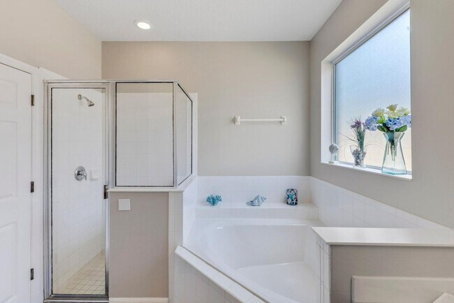 Building Photo - 620 Orange Cosmos Blvd