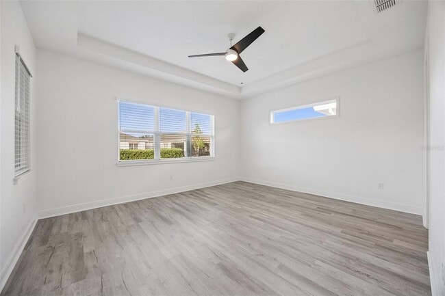 Building Photo - 5013 E Fountainwood Dr