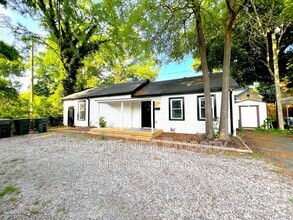 Building Photo - 613 1/2 Charlotte Ave