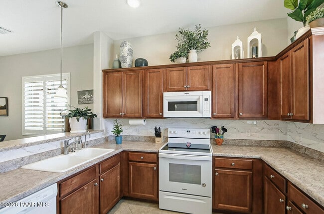 Building Photo - 6323 E Beckett Trl