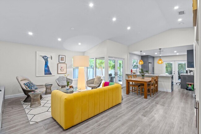 Building Photo - 2474 Bedford Mews Dr
