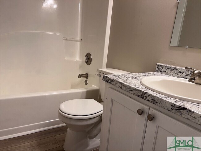 Building Photo - 132 Longleaf Cir