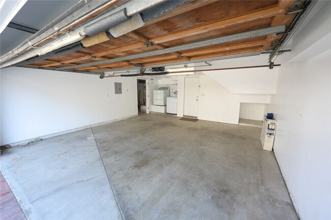 Building Photo - 110 29th St
