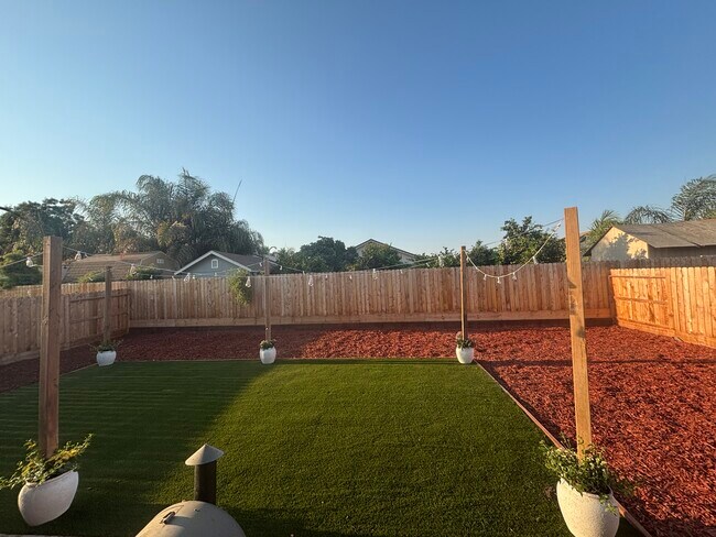 Building Photo - 1872 W Graham St