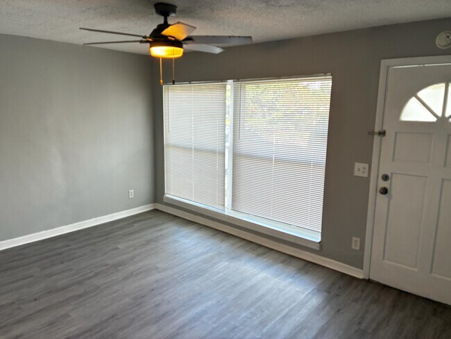 Building Photo - 7341 Proxima Rd