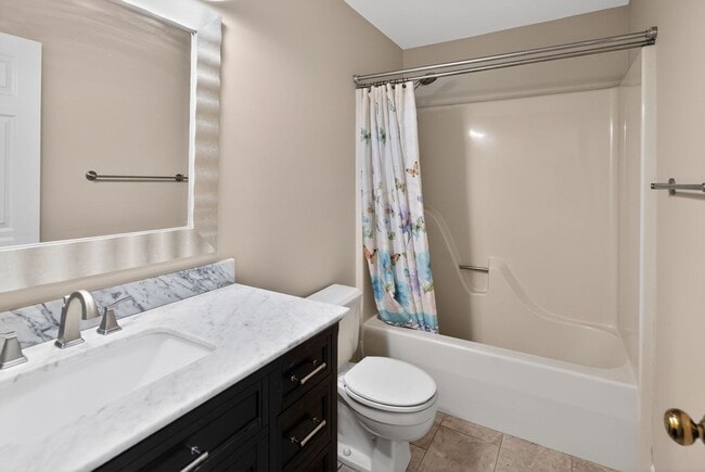 Building Photo - Spacious 4BR House in Columbia