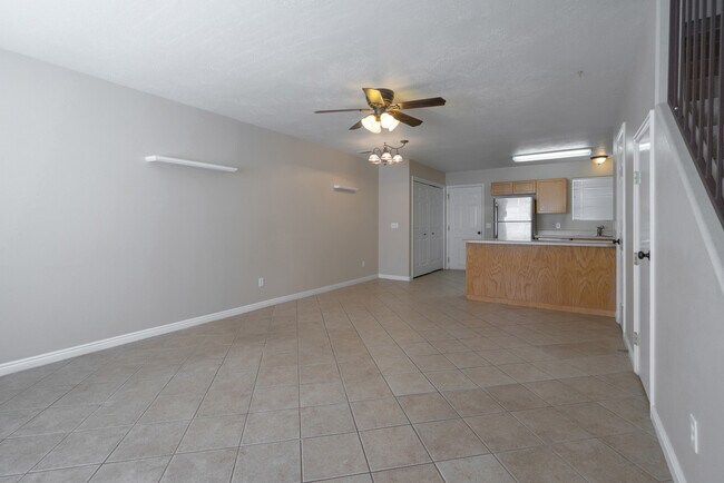 Building Photo - Utilities Included! Beautiful 2 Bedroom Townhome in Ivins