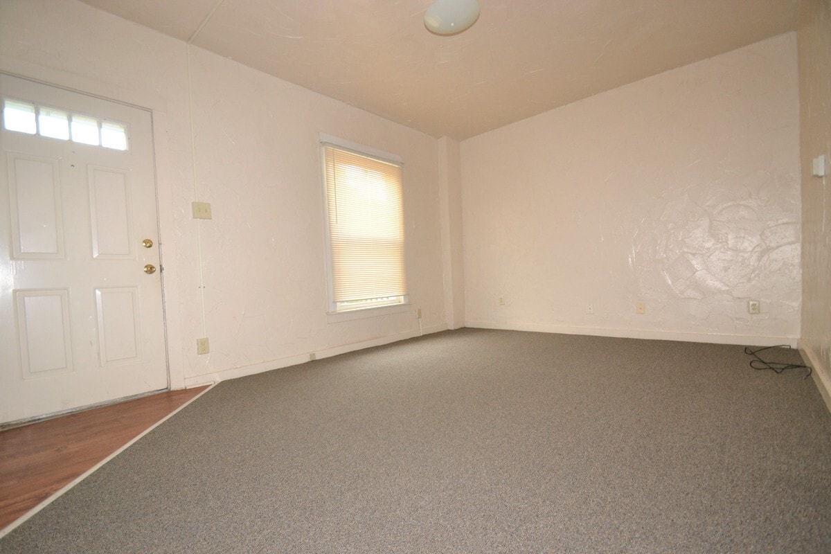 Building Photo - 406 Kling St