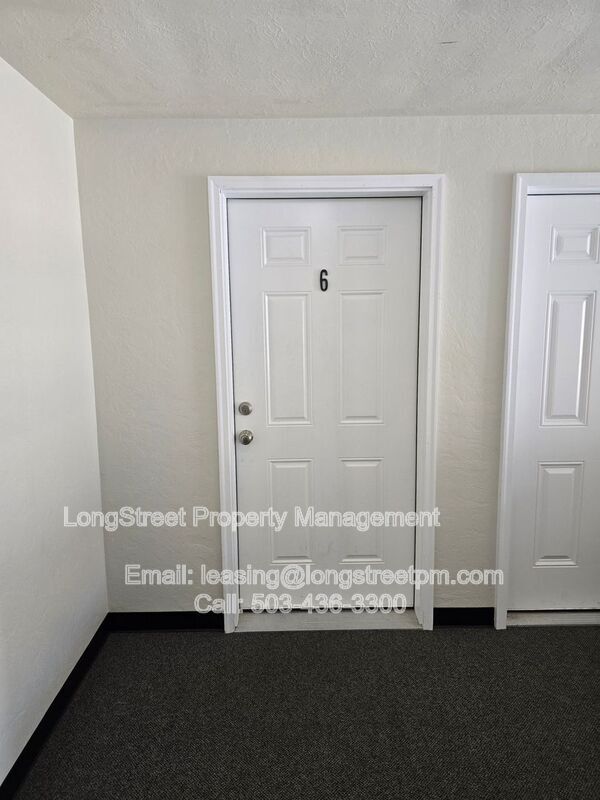 Building Photo - 355 SW 10th St
