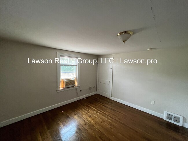 Building Photo - Fauquier 1022-1024
