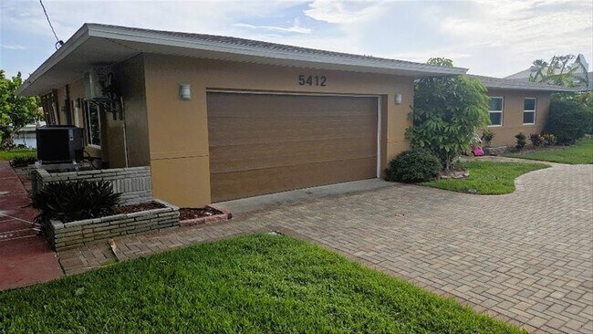 Building Photo - 5412 Leilani Dr