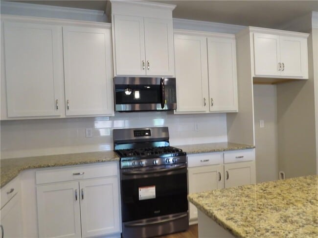 Building Photo - 5228 City Walk Dr