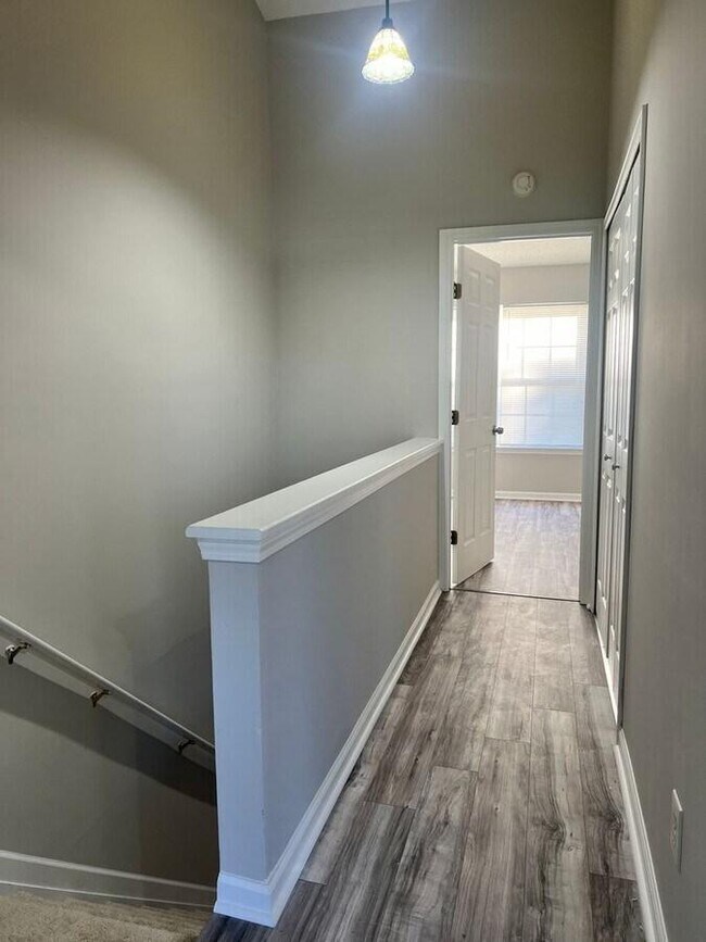 Building Photo - 257 Seabert Rd