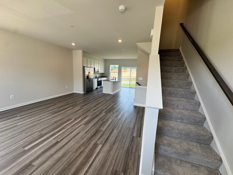 Building Photo - 101 Milburn Dr
