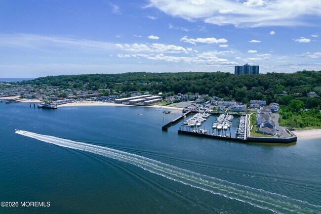 Building Photo - 13 Halfmoon Ct