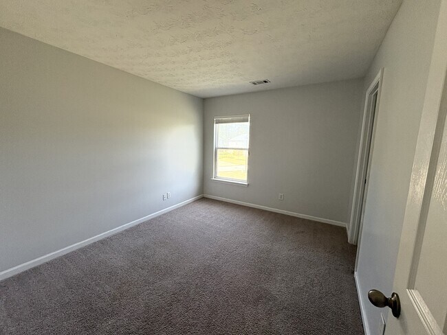 Building Photo - 125 Cedar Bay Cir