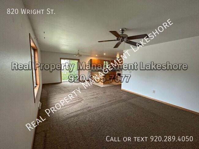 Building Photo - 820 Wright St