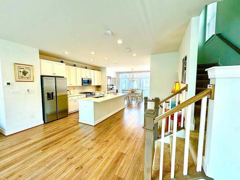 Building Photo - 5205 Ridgeview Retreat Dr