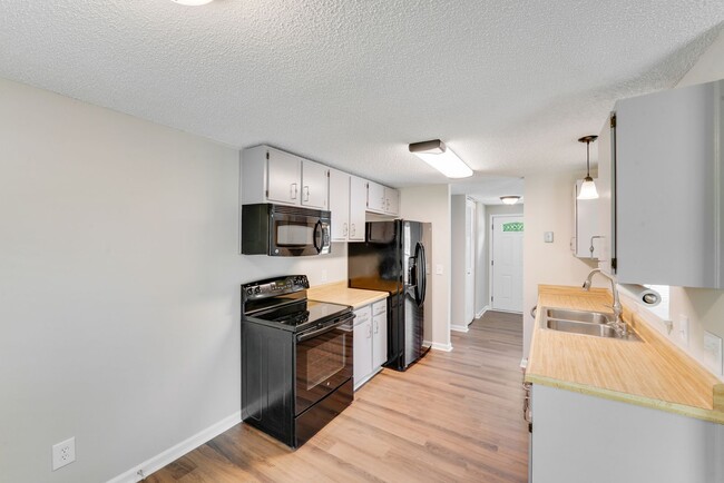 Building Photo - Stylishly Updated 3-Bedroom Home in Sought...