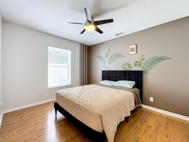 Building Photo - 14691 60th St N