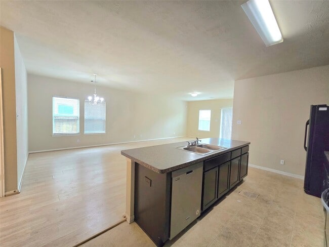 Building Photo - 18319 Tuscana Shores Dr