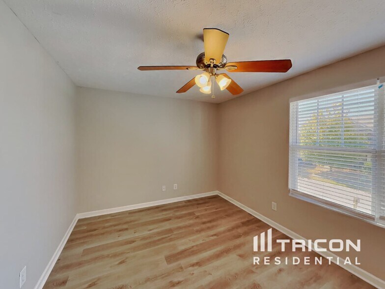 Building Photo - 75 Scotts Dr