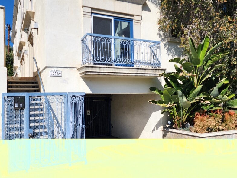 Building Photo - 10389 Almayo Ave