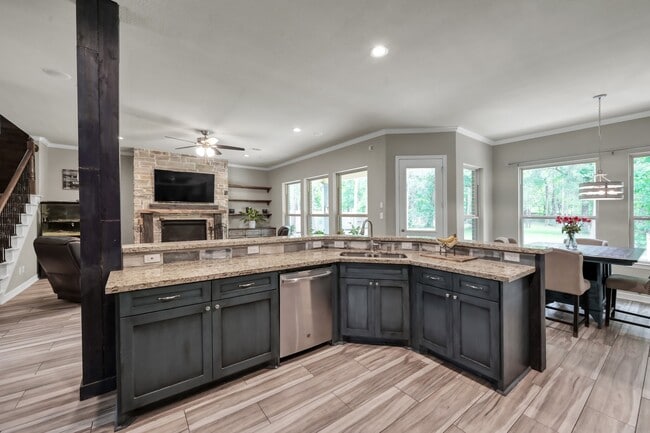 Building Photo - 409 Ridge Lake Scenic Dr