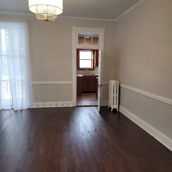 Building Photo - 233 S Prospect St