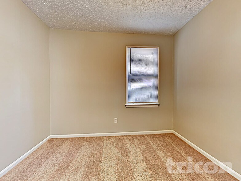 Building Photo - 504 Lord Howe Rd