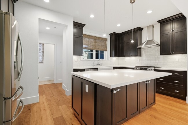 Building Photo - 39527 Stevenson Pl
