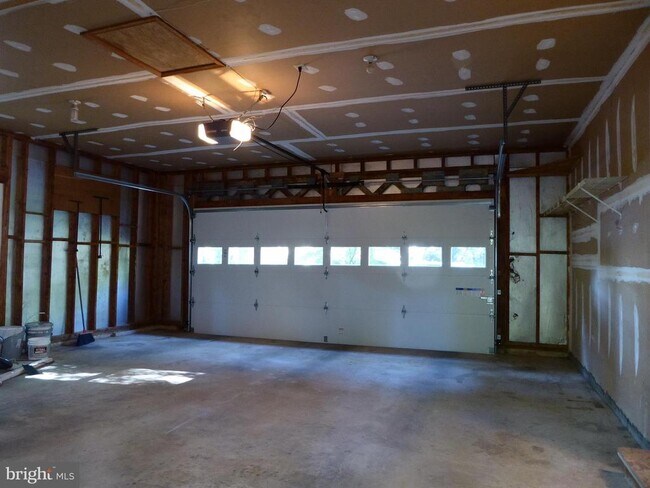 Building Photo - 11415 Jordan Ln