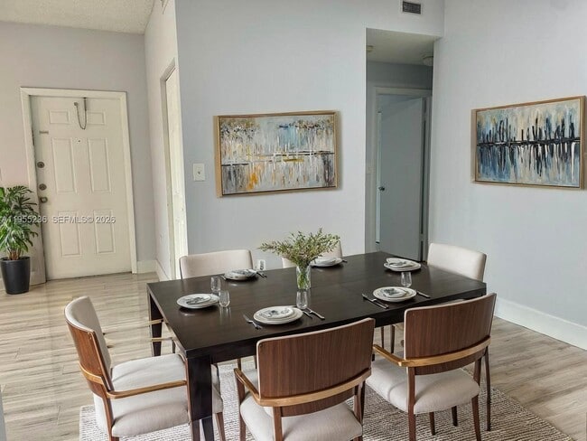 Building Photo - 1971 NW 96th Terrace