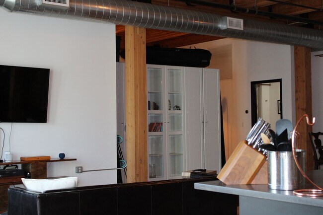 Building Photo - Full Service Executive Fully Furnished All Inclusive Architectural Penthouse Loft Downtown Denver