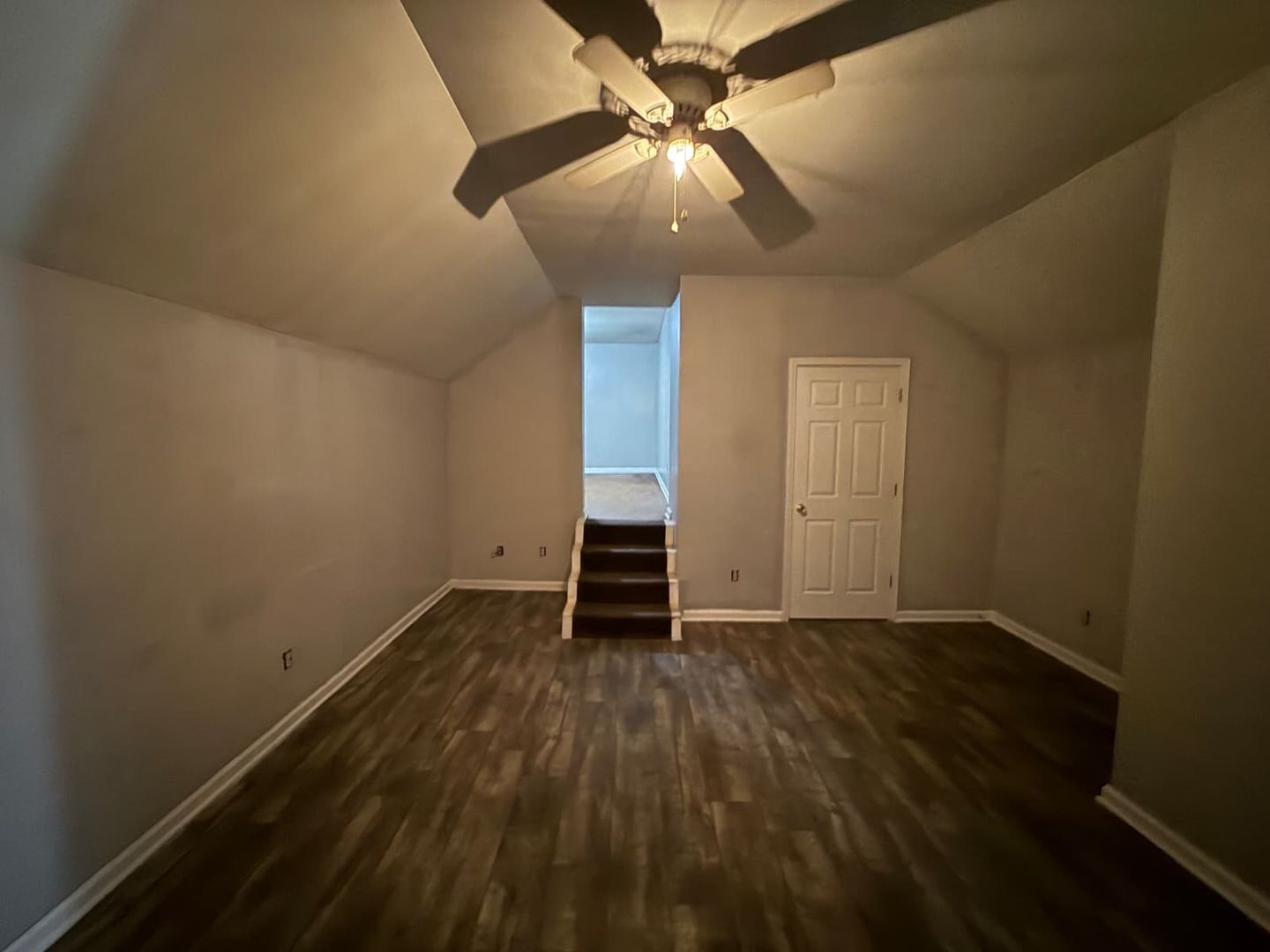 Building Photo - 615 5th Ave E