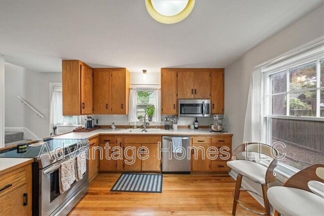 Building Photo - 4523 Wyoming St