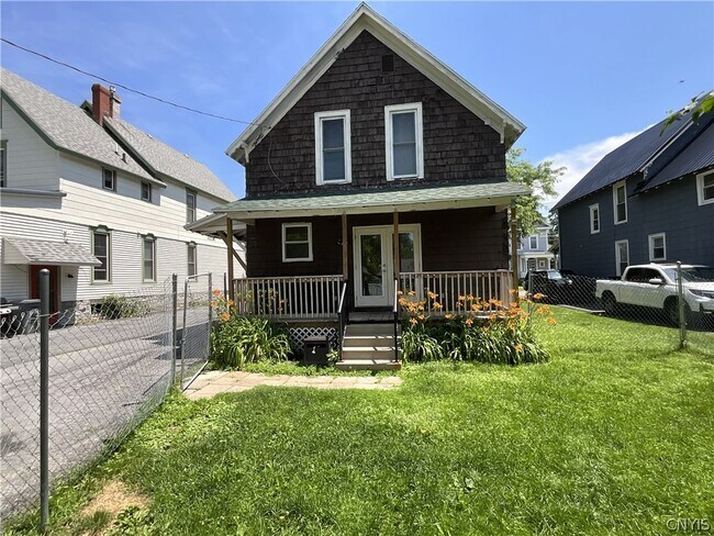 Building Photo - 622 Sherman St