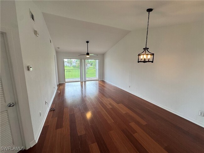 Building Photo - 1490 Churchill Cir