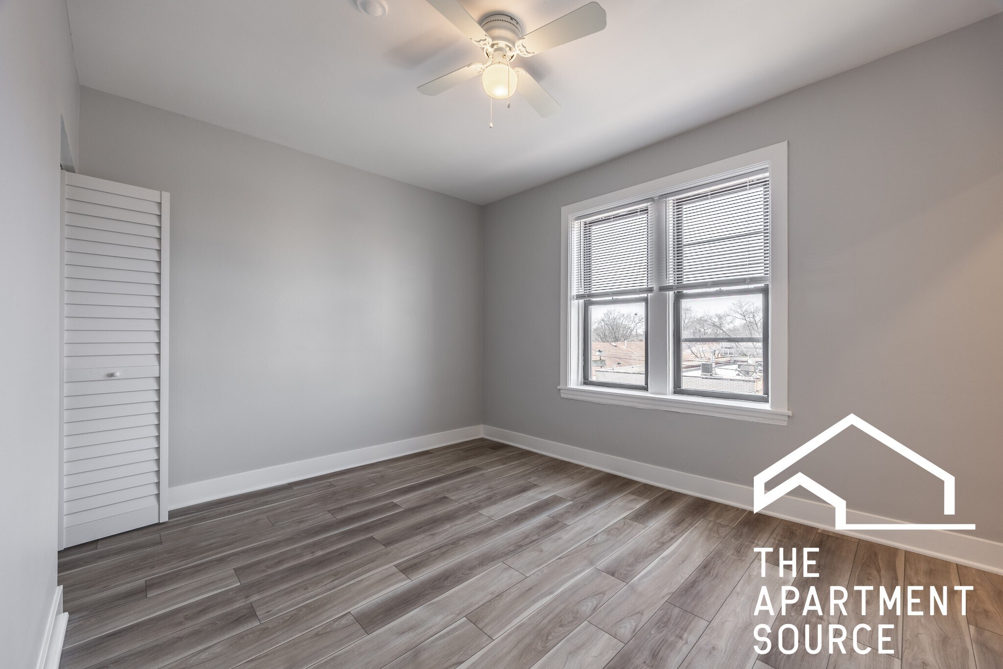 Building Photo - 6148 N Francisco Ave