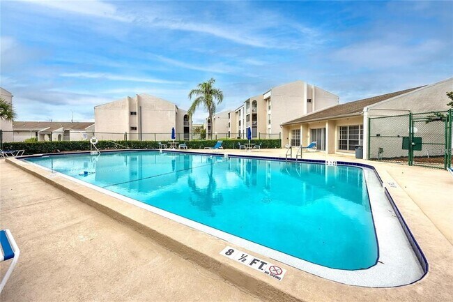 Building Photo - 2625 FL-590