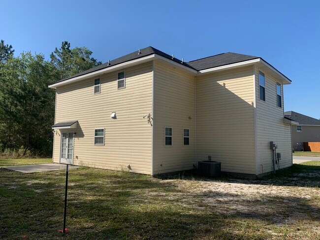 Building Photo - 649 Piedmont Ave