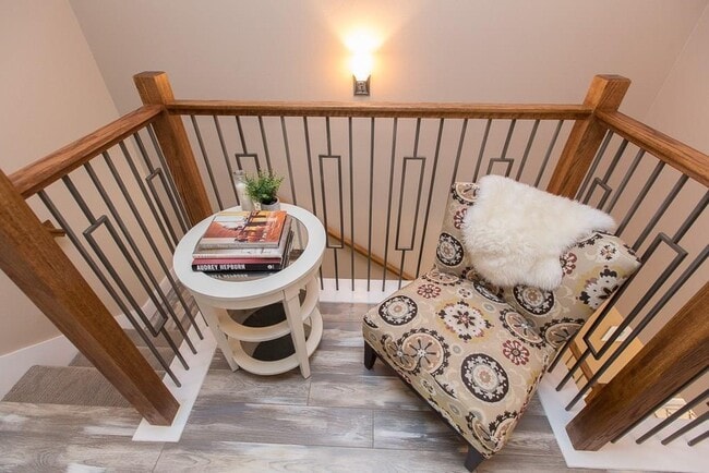 Building Photo - 1700 Perez St