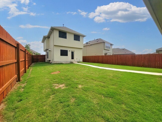 Building Photo - Stunning 3-Bedroom Home in Leander! Availa...