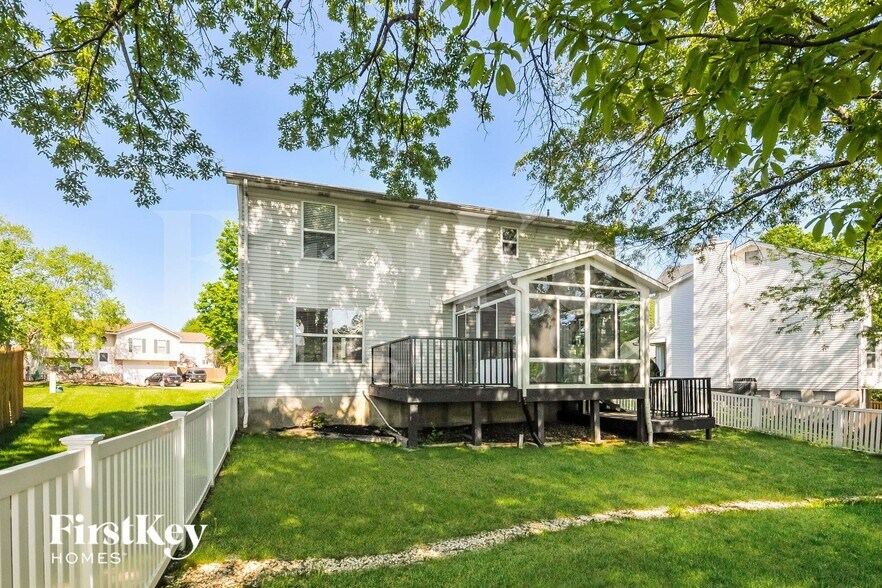 Building Photo - 78 Fawn Oaks Dr