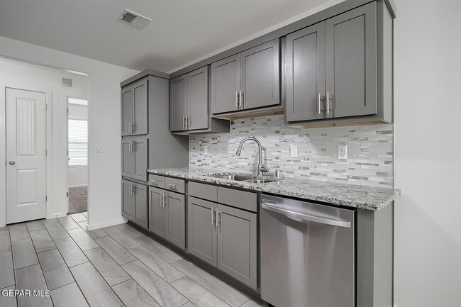 Building Photo - 840 Paseo Dulce Ave