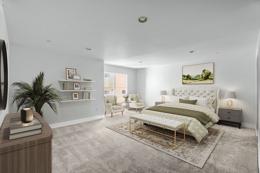 Building Photo - 7249 Franklin Ave