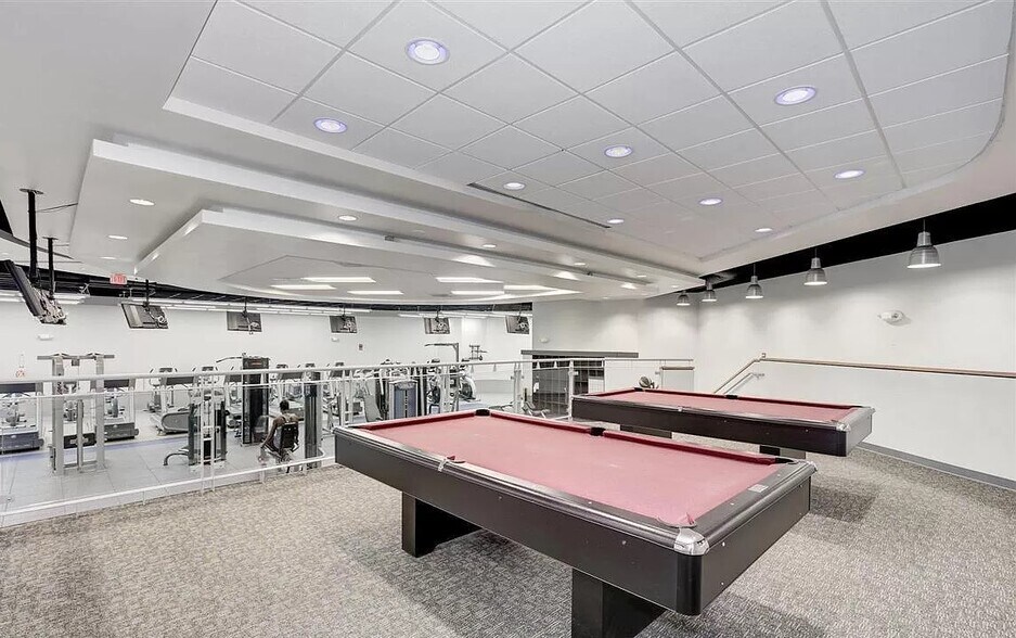 Building Photo - 1121 Arlington Blvd