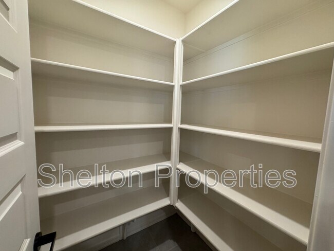 Building Photo - 16256 W Mariposa Grande
